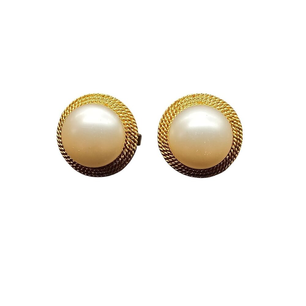 Vintage Crown Trifari Clip-On Earrings Gold-Tone Woven Trim with Mabe Faux Pearl